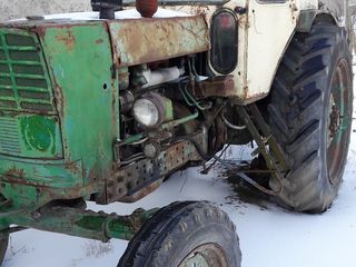 Se vinde Tractor iumz 1500 euro. foto 4