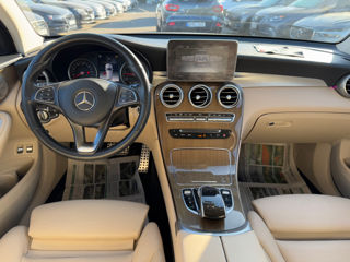 Mercedes GLC foto 8