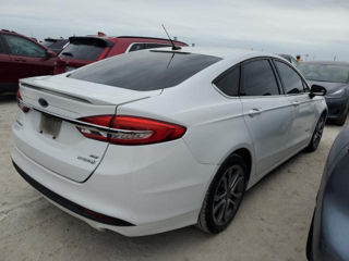 Ford Fusion foto 4