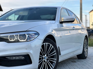 BMW 5 Series foto 4