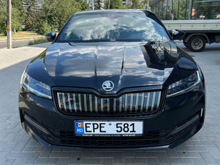 Skoda Superb foto 3