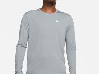 Maleta Nike Dri-FIT Miler Long-Sleeve / 100 % ORIGINAL / 399 Lei