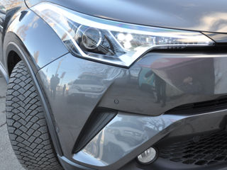 Toyota C-HR foto 4