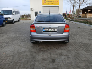 Opel Astra foto 8