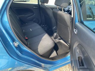 Mazda 2 foto 6