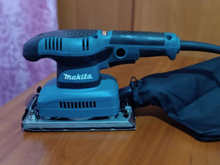 Makita BO3711