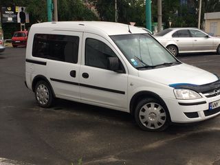 Opel Combo foto 2