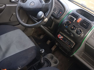 Opel Agila foto 9