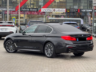 BMW 5 Series foto 5