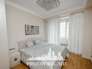 Apartament cu 3 camere, 76 m², Centru, Chișinău foto 3