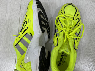 Adidas ( mărimea 44 ) foto 2