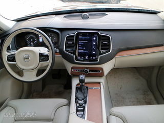 Volvo XC90 foto 1