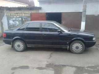 Audi 80 foto 2