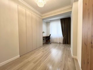 Apartament cu 3 camere, 76 m², Buiucani, Chișinău foto 10