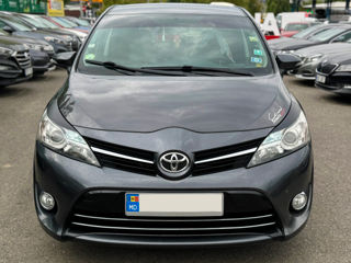 Toyota Verso foto 2