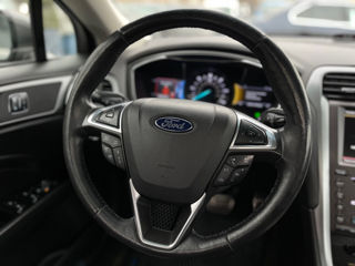 Ford Fusion foto 13