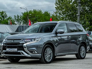 Mitsubishi Outlander foto 1