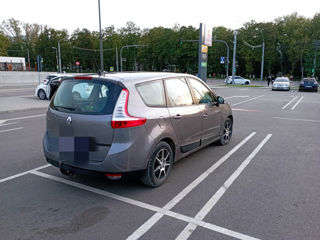 Renault Grand Scenic foto 4