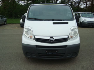 Opel Vivaro foto 2