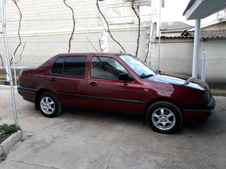 Volkswagen Vento foto 7