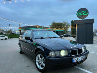 BMW 3 Series foto 12