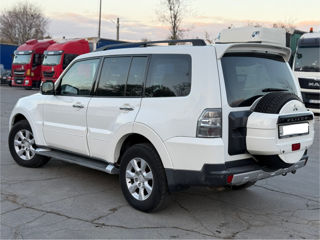 Mitsubishi Pajero foto 4