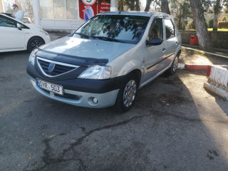 Dacia Logan foto 2