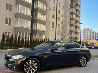 BMW 5 Series foto 2