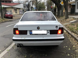 BMW 5 Series foto 5