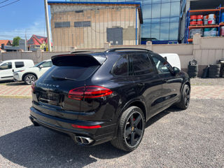 Porsche Cayenne foto 4