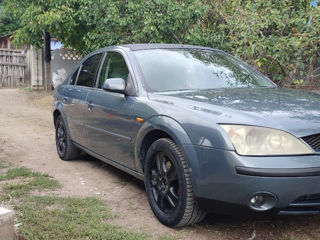 Ford Mondeo foto 7