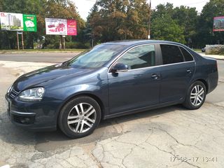 Volkswagen Jetta foto 1