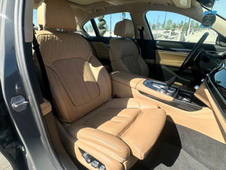 BMW 7 Series foto 14