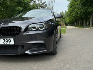 BMW 5 Series foto 2