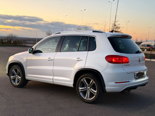 Volkswagen Tiguan foto 2