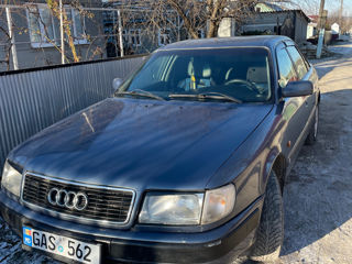 Audi 100