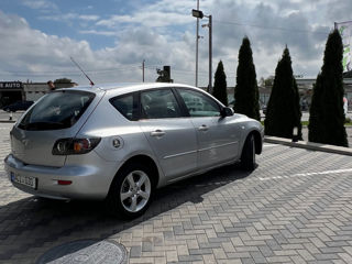 Mazda 3 foto 2