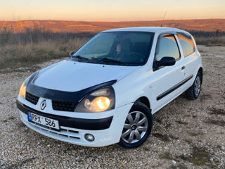 Renault Clio foto 4