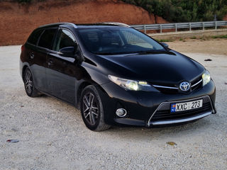 Toyota Auris foto 1