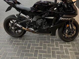 Yamaha R1 фото 0
