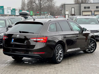 Skoda Superb foto 3