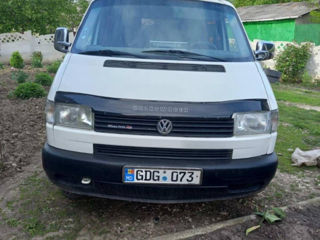 Volkswagen T4 foto 1