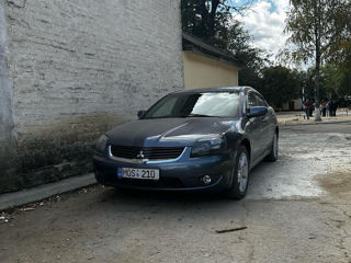 Mitsubishi Galant