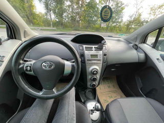 Toyota Yaris foto 5