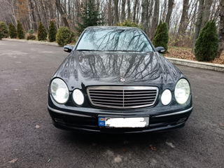 Mercedes E-Class foto 6