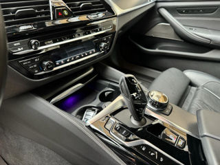 BMW 5 Series foto 7