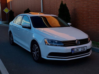 Volkswagen Jetta foto 2