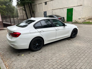 BMW 3 Series foto 3