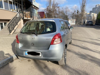 Toyota Yaris foto 3