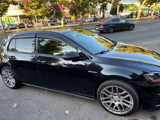 Volkswagen Golf foto 0